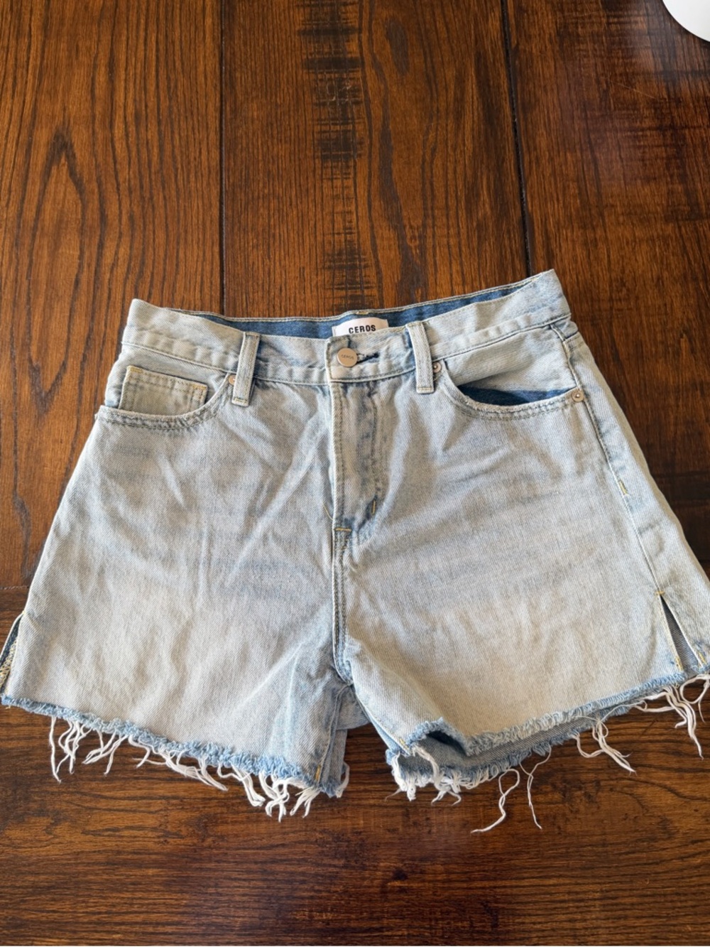 Ceros Light Blue Denim Frayed Hem Women's Shorts